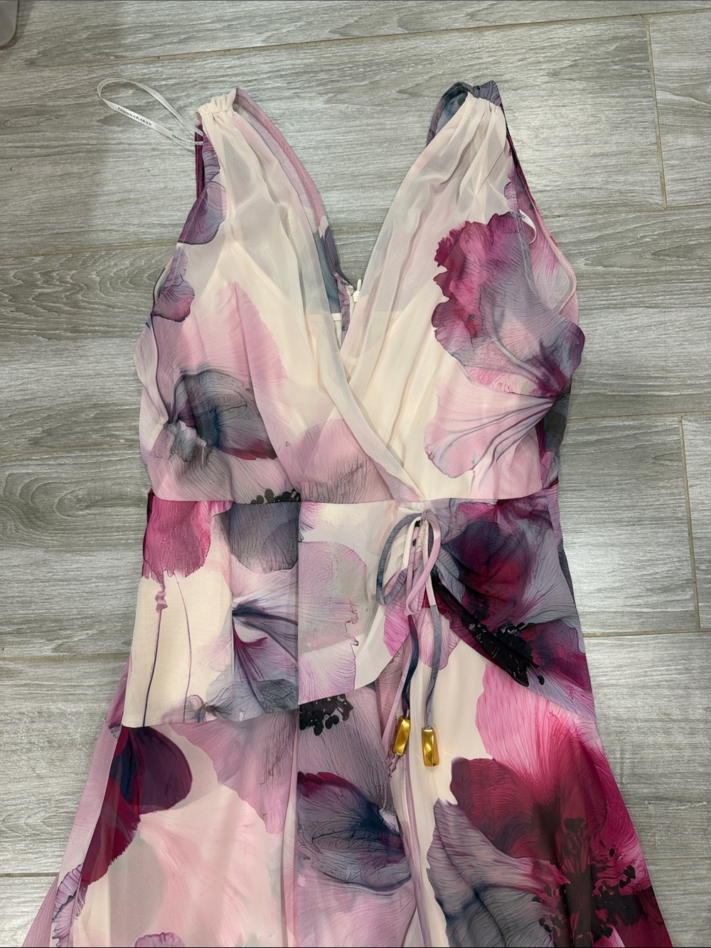 Donna Karan Floral V-Neck Sleeveless Chiffon Dress in Pink and Purple size 14 - Picture 2 of 5